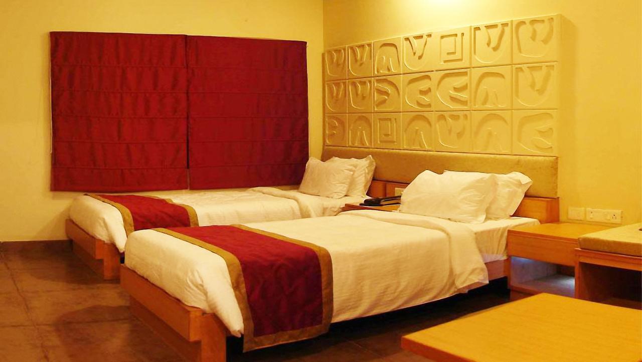 Classic Luxury Service Apartments Visakhapatnam Zewnętrze zdjęcie
