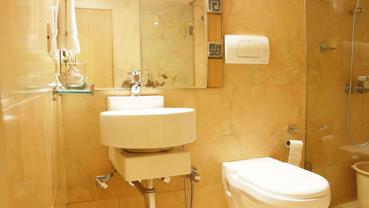 Classic Luxury Service Apartments Visakhapatnam Zewnętrze zdjęcie